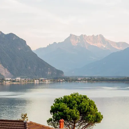 Les Amandiers * Монтрё